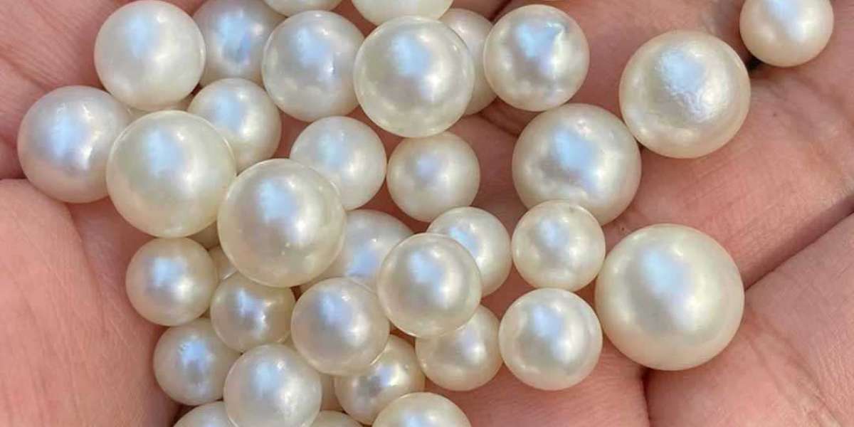 The Gift of the Ocean: An Inside Look at the Pearl World